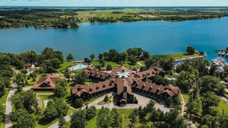 Plus de détails pour 392 Rue Notre-Dame, Montebello, QC - Services hôteliers à vendre