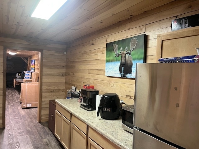 710 Sol Morris Ave, White Pigeon, MI for lease - Building Photo - Image 2 of 15