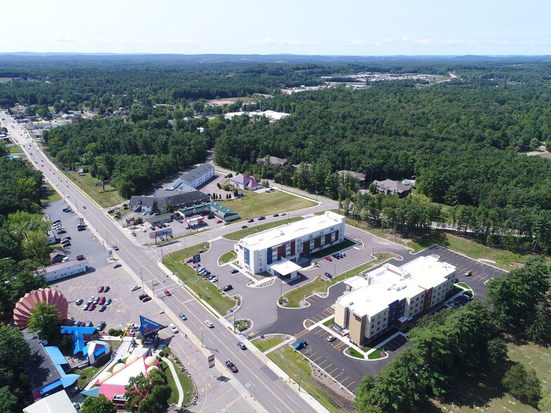 Wisconsin Dells Portfolio portefeuille de 2 propriétés à vendre sur LoopNet.ca - Photo du bâtiment - Image 3 de 26