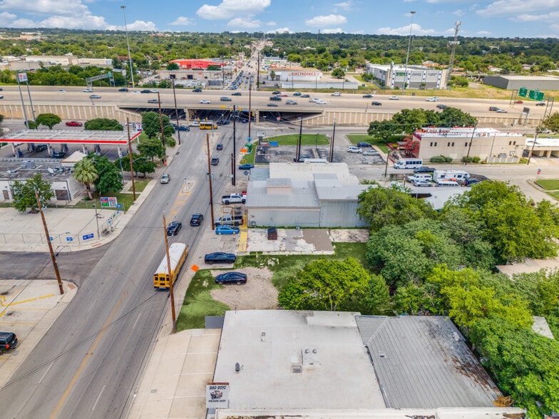 1416 W Hildebrand Ave, San Antonio, TX for sale - Building Photo - Image 2 of 13