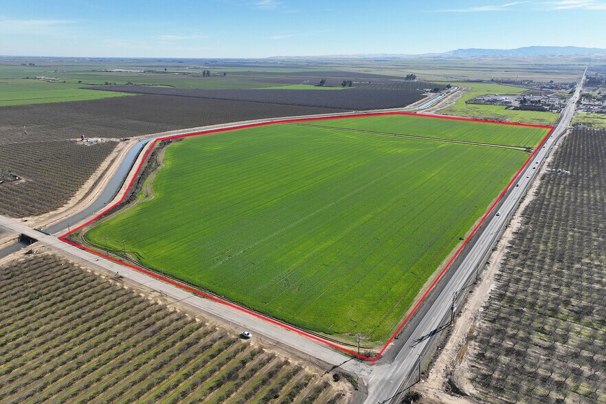 Santa Nella Blvd, Santa Nella, CA à vendre - Photo du bâtiment - Image 3 de 10