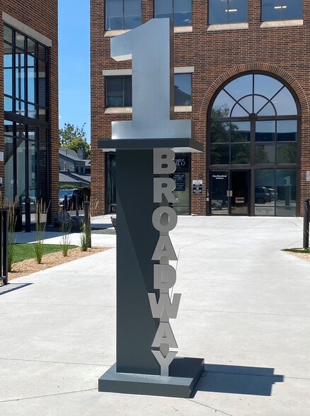 1 Broadway, Denver, CO for lease - Building Photo - Image 1 of 8