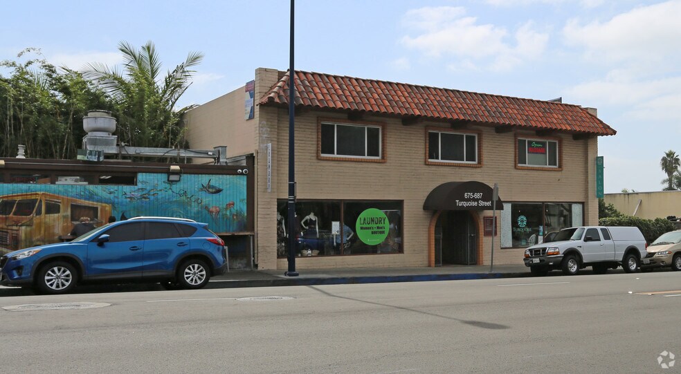 675-687 Turquoise St, La Jolla, CA à louer - Photo du bâtiment - Image 2 de 7