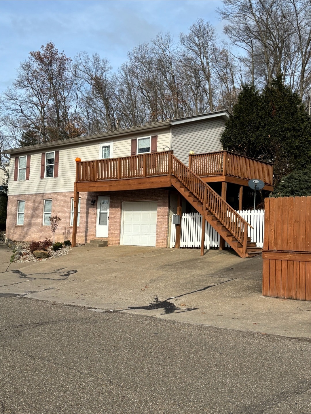 547 Ridge Ave NE, New Philadelphia, OH for sale Building Photo- Image 1 of 12