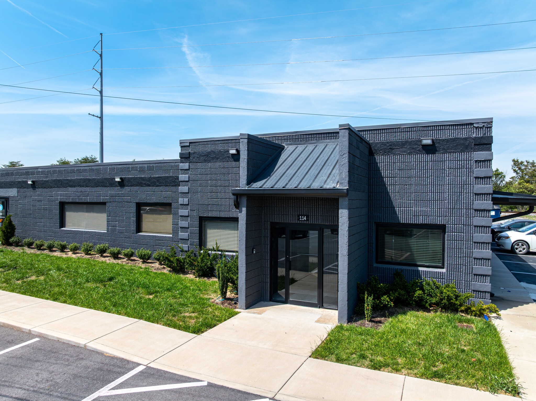 110-114 Taylor Industrial Blvd, Hendersonville, TN à louer Photo du bâtiment- Image 1 de 4