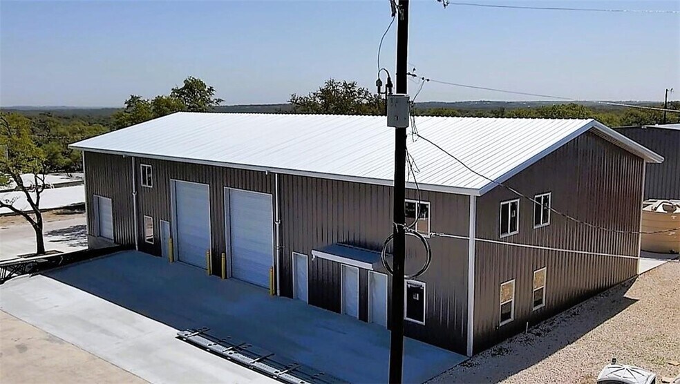 15210 Fitzhugh Rd, Austin, TX à vendre - Photo du bâtiment - Image 2 de 14