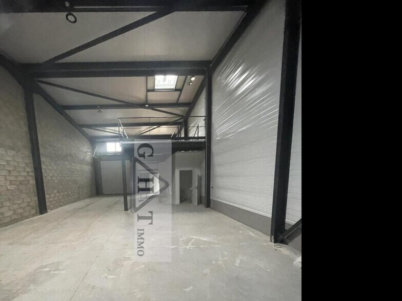 Industrial in Ennery for lease - Interior Photo - Image 3 of 5