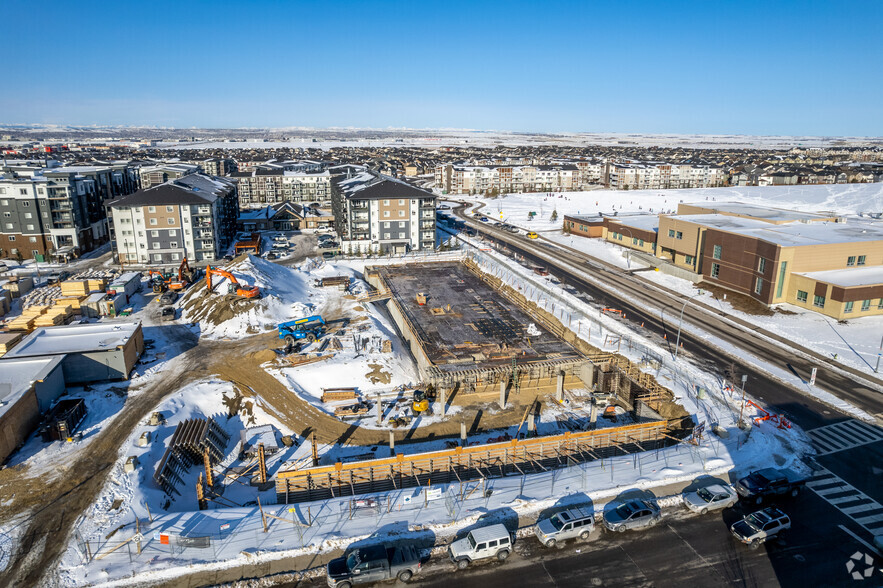 181 Skyview Bay NE, Calgary, AB for sale - Building Photo - Image 3 of 8