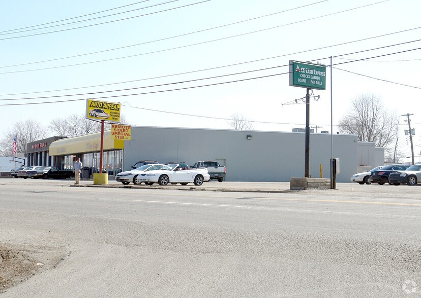 5411 W Washington St, Indianapolis, IN à louer - Photo du bâtiment - Image 2 de 5