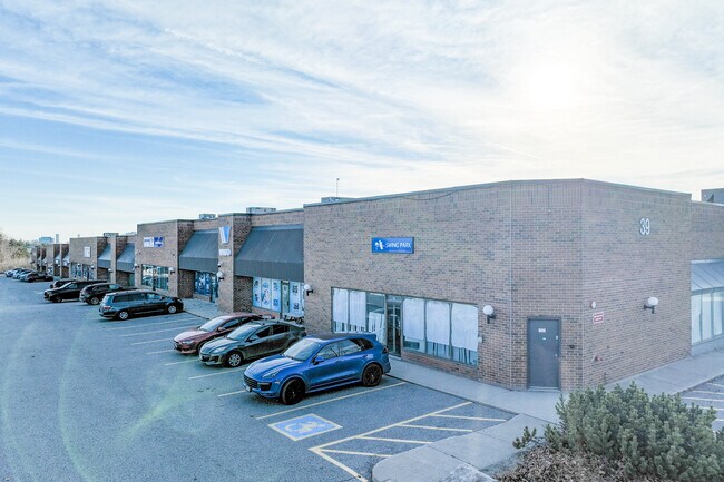Plus de détails pour 39 Riviera Dr, Markham, ON - Industriel à louer