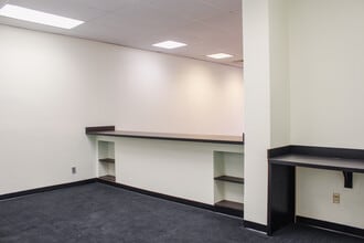5132-5228 S Westnedge Ave, Portage, MI for lease Interior Photo- Image 2 of 5