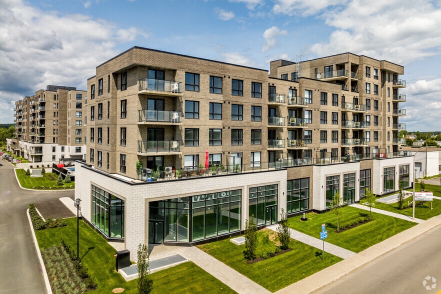 1433 Av De La Gare, Mascouche, QC à louer - Photo principale - Image 1 de 5