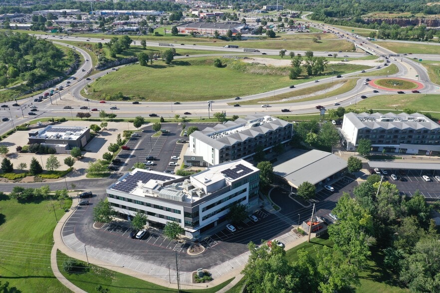 2144 E Republic Rd, Springfield, MO for lease - Building Photo - Image 3 of 15