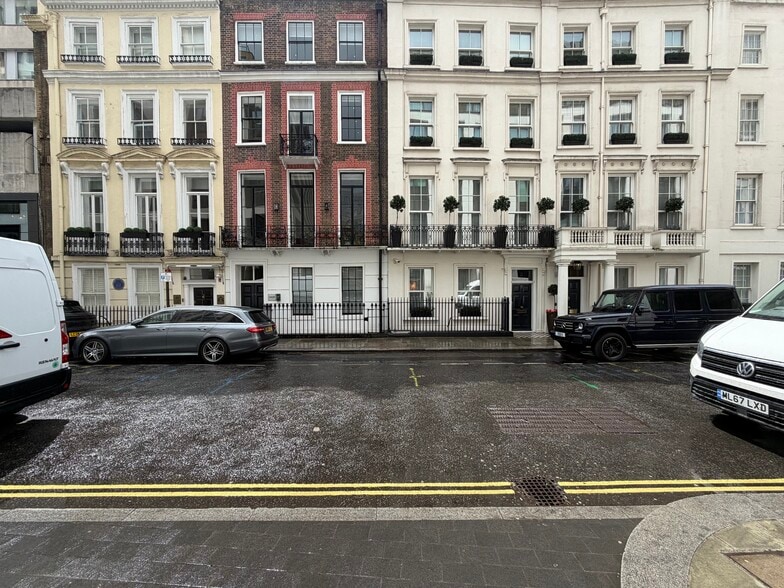 45 Clarges St, London for lease - Building Photo - Image 2 of 14