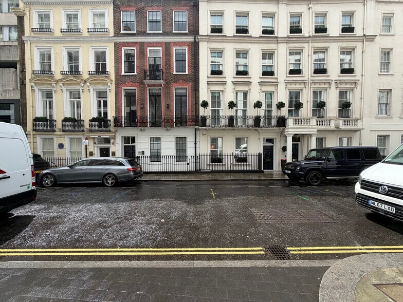45 Clarges St, Londres à louer - Photo du bâtiment - Image 2 de 15