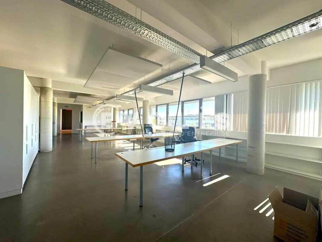 Office in Bruges for lease Interior Photo- Image 1 of 6