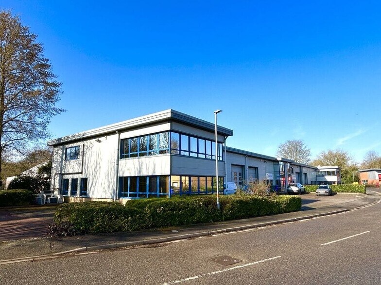 St James Rd, Brackley à vendre - Photo du bâtiment - Image 1 de 10