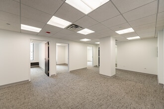 134 N LaSalle St, Chicago, IL à louer Photo intérieure- Image 2 de 12