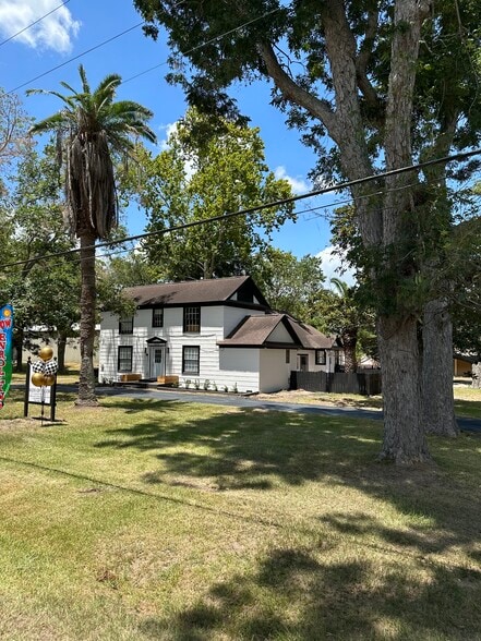 1475 E South St, Alvin, TX for sale - Building Photo - Image 1 of 7