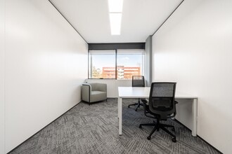 7-15 Rue Gerda Taro, Paris for lease Interior Photo- Image 1 of 11