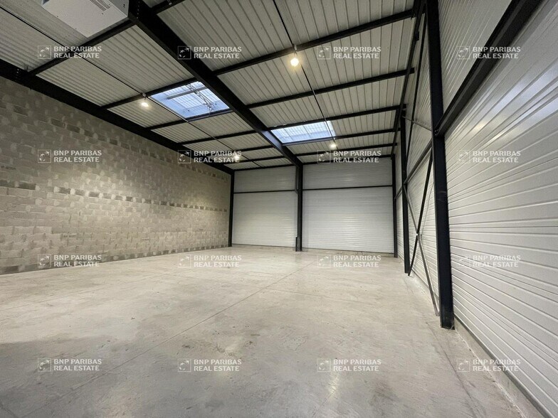 4 Allée Du 22 Janvier 1993, Longvic for lease - Interior Photo - Image 3 of 10