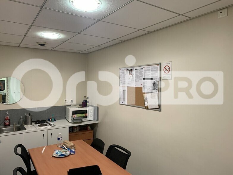 Retail in Bordeaux for sale - Interior Photo - Image 3 of 11