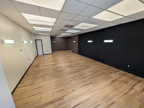 593 Kamehameha Hwy, Pearl City, HI for lease Interior Photo- Image 2 of 9