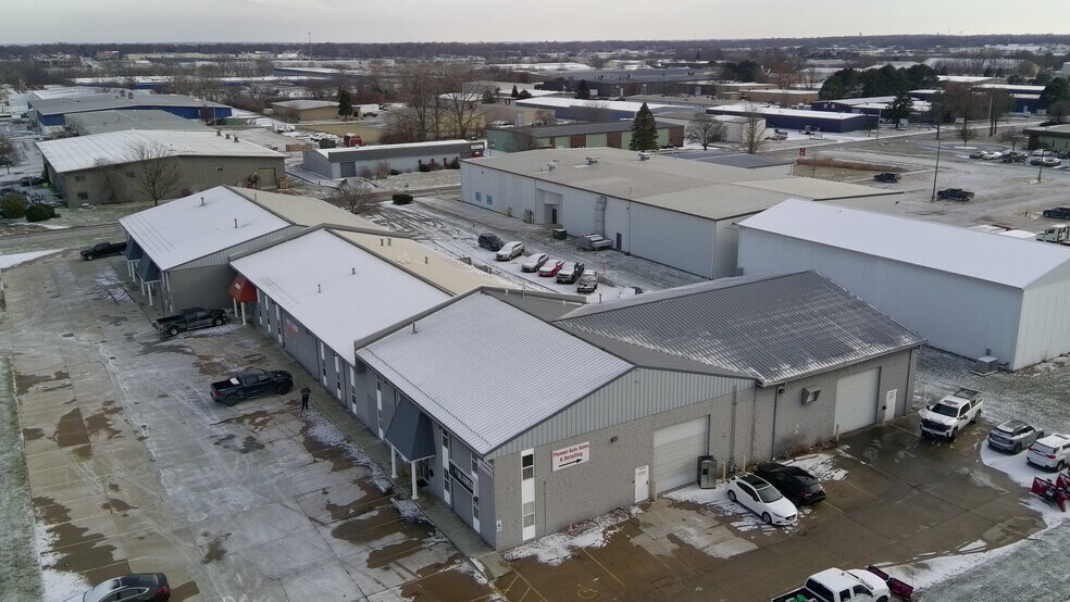 2200-2240 W Townline Rd, Peoria, IL à vendre - Photo du bâtiment - Image 2 de 6