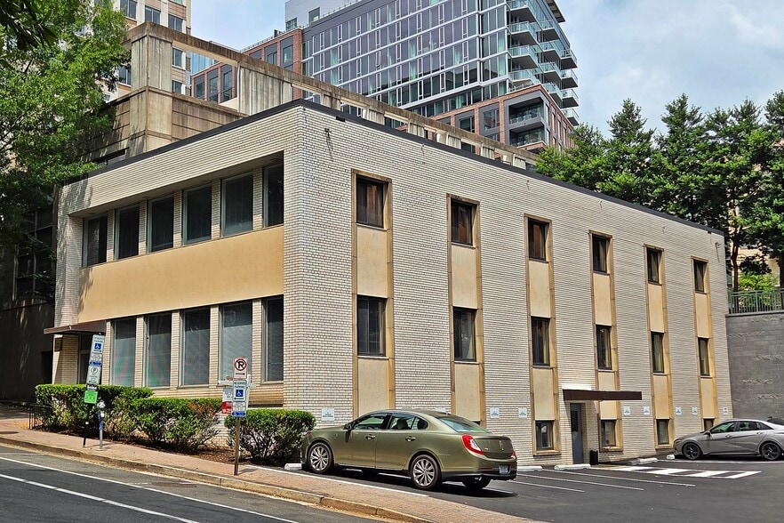 2007 15th St N, Arlington, VA for lease - Building Photo - Image 1 of 1