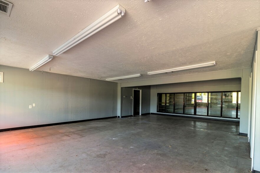 2210 N US 1 Hwy, Marston, NC for lease - Interior Photo - Image 2 of 3