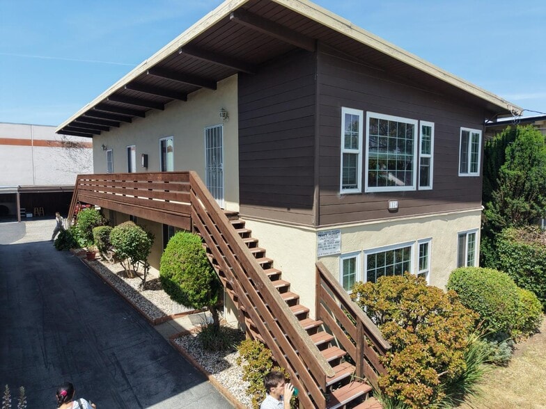 1120 Elmer St, Belmont, CA for sale - Building Photo - Image 2 of 10