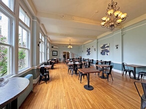 301 E Chestnut St, Asheville, NC à louer Photo intérieure- Image 2 de 7