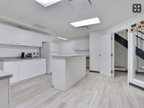 1300 St Notre-Dame Centre, Trois-Rivières, QC à louer Photo intérieure- Image 1 de 5