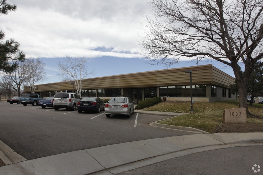 1833 Sunset Pl, Longmont, CO à louer - Photo du bâtiment - Image 3 de 6