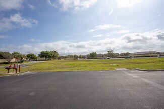 Plus de détails pour 1751 Fortune Rd, Kissimmee, FL - Commerce de détail à louer