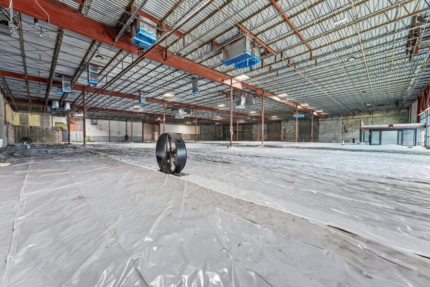 2519 N McMullen Booth Rd, Clearwater, FL à louer - Photo du bâtiment - Image 3 de 55