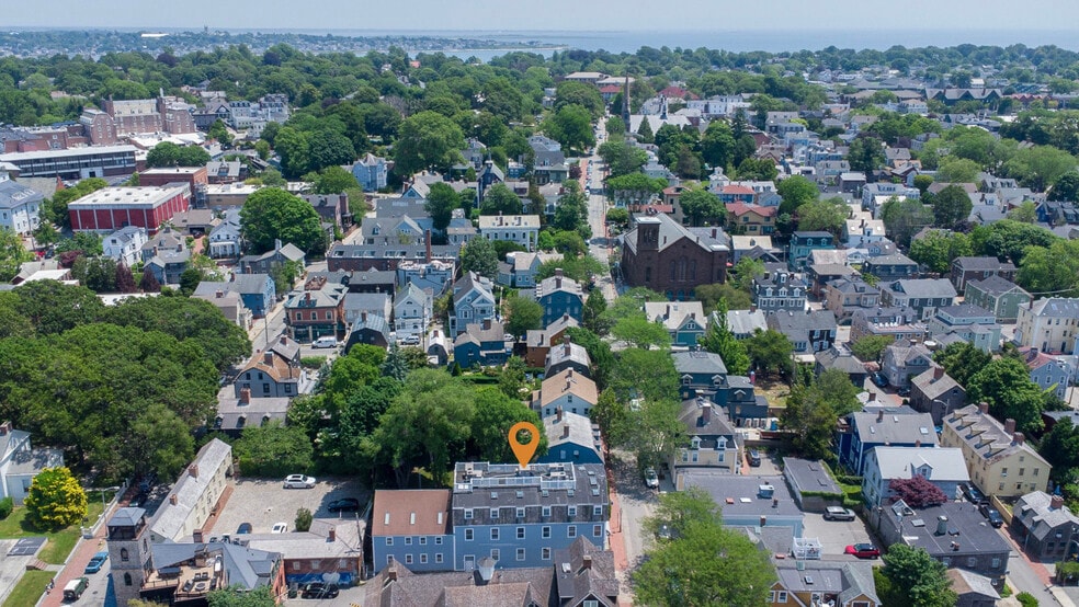 28 Pelham St, Newport, RI for sale - Building Photo - Image 3 of 38