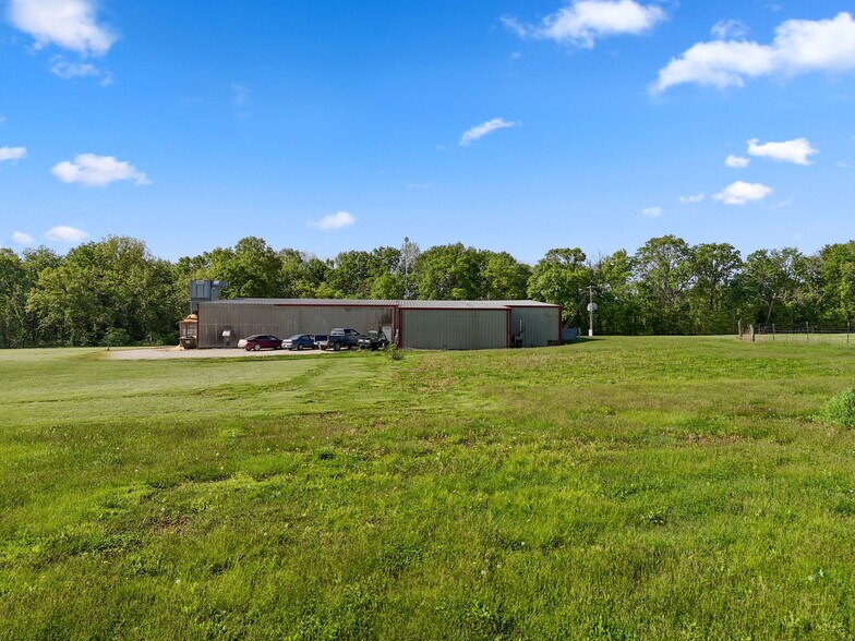 29 Red Oak Rd, High Hill, MO à vendre - Photo du bâtiment - Image 2 de 37