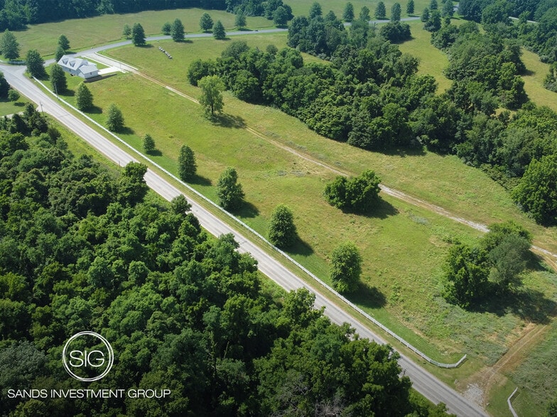 843 Ben Franklin Street, Cloverdale, IN for sale - Primary Photo - Image 1 of 5