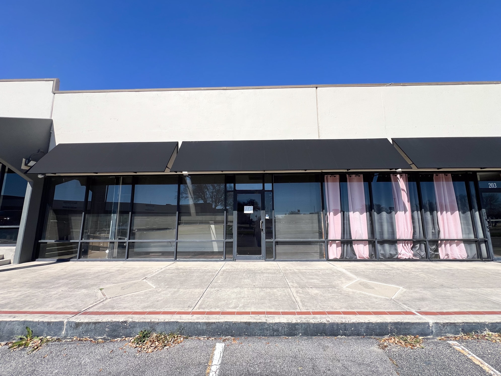 1305 SW Loop 410, San Antonio, TX for lease Interior Photo- Image 1 of 6