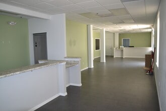 6050 Saint Johns Ave, Palatka, FL à louer Photo intérieure- Image 1 de 8