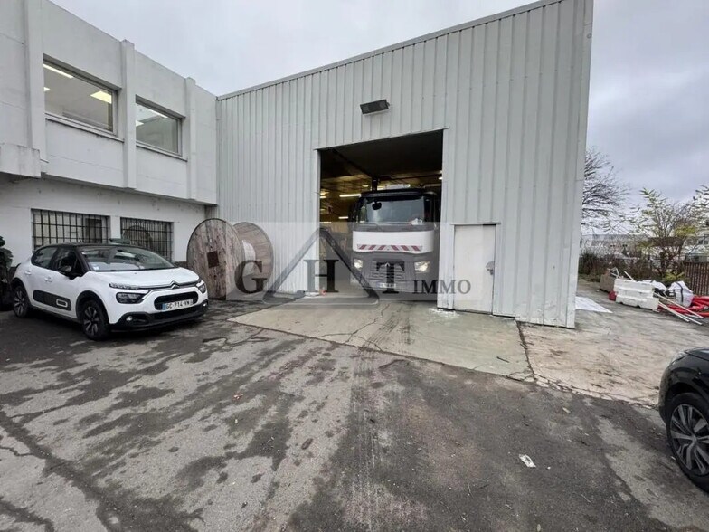 Industrial in Valenton for lease - Building Photo - Image 2 of 4