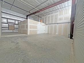 26077 Nelson Way, Katy, TX for lease Interior Photo- Image 2 of 9