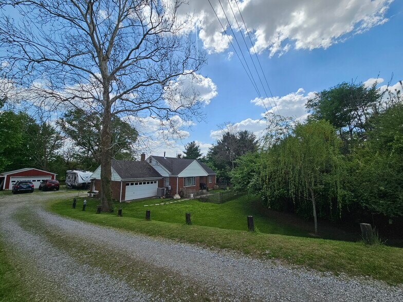 6522 Brookville Salem Rd, Brookville, OH à vendre - Photo du bâtiment - Image 2 de 25