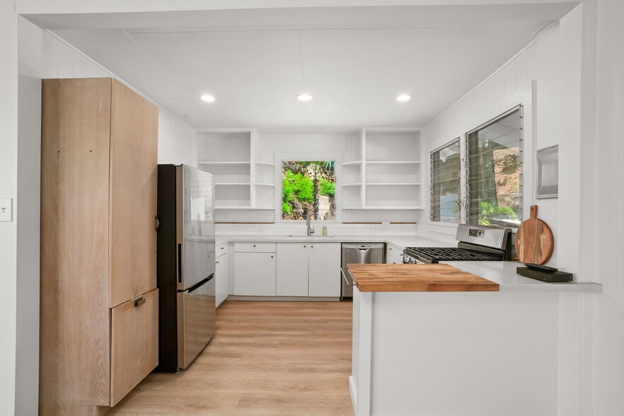 3559 Hanapepe Rd, Hanapepe, HI for sale - Interior Photo - Image 3 of 5