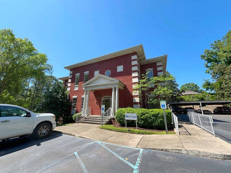 400 Emery Dr, Birmingham, AL à vendre - Photo du bâtiment - Image 2 de 12