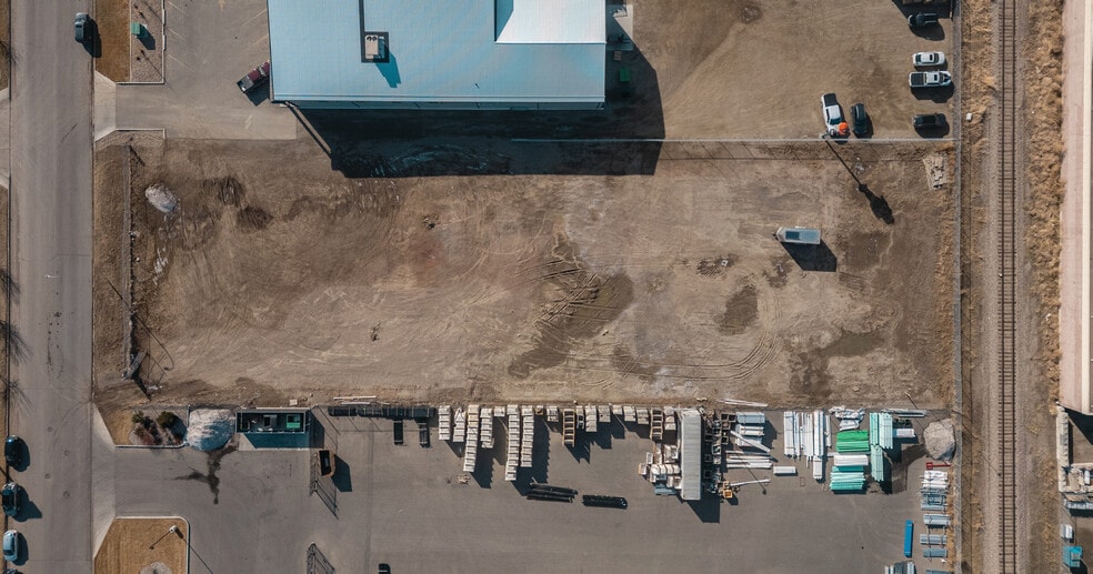 438 39 St N, Lethbridge, AB for sale - Aerial - Image 3 of 3