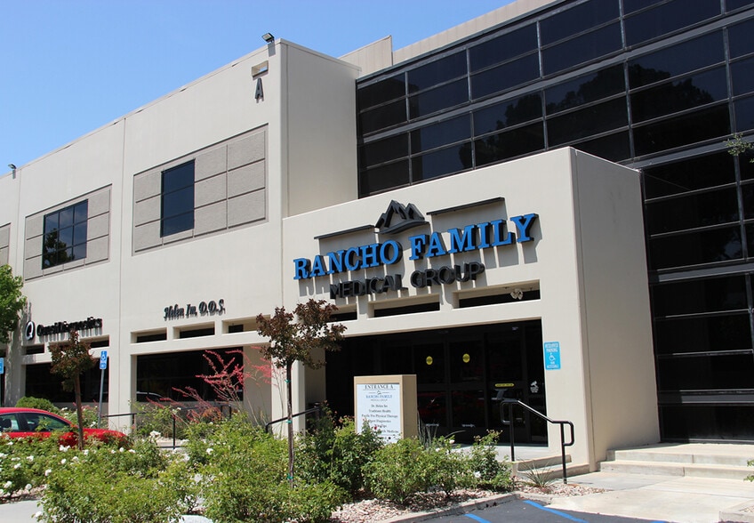 28780 Single Oak Dr, Temecula, CA for lease - Building Photo - Image 3 of 11