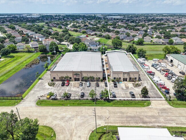 Plus de détails pour 519 Rankin Park N, Houston, TX - Industriel à louer