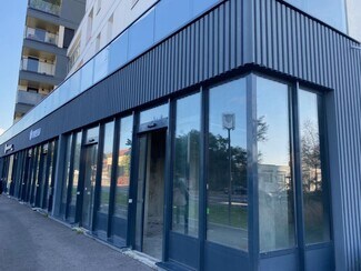 More details for 242 Rue Léon Blum, Villeurbanne - Retail for Lease